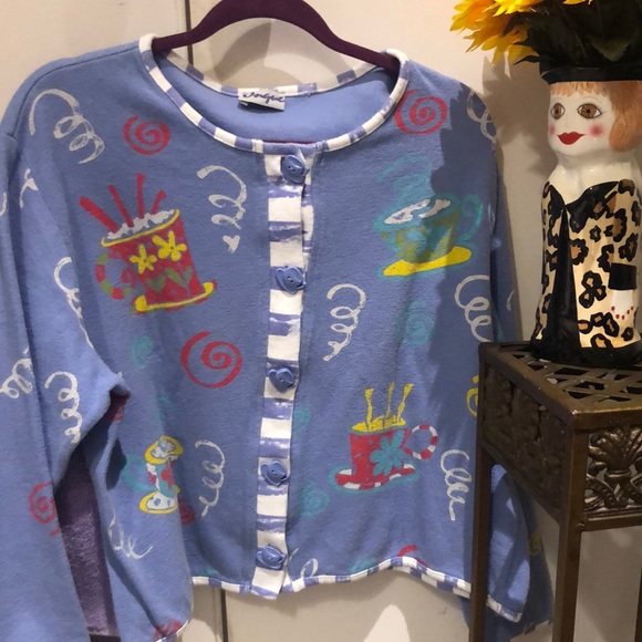 Coffe theme top/jacket. Can be worn  open Decorated w coffee cups. - Picture 1 of 7